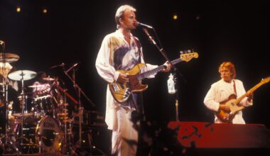 4 Solo Hits Artists Had While They Were Still in Famous Bands