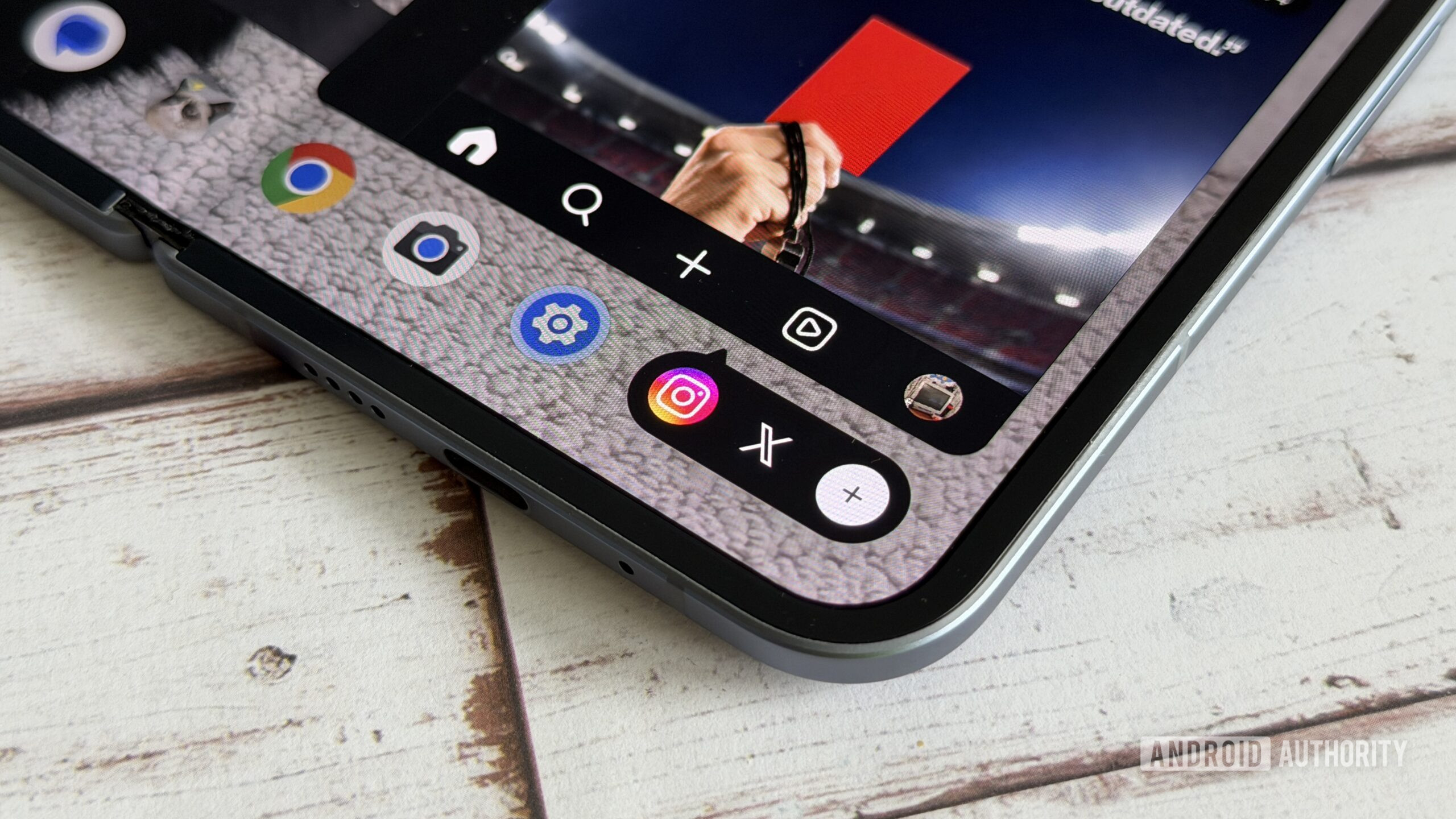 Google Pixel 10 Pro Fold bubble bar