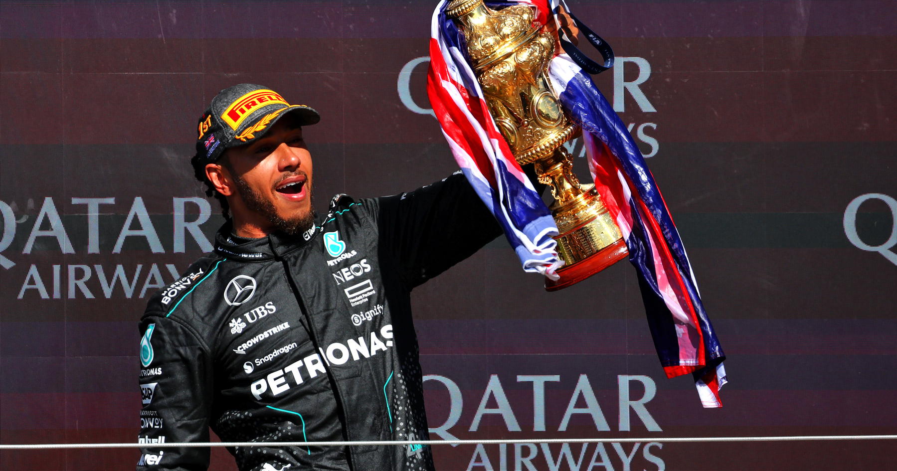 Lewis Hamilton wins at Silverstone to break F1 record and end 945-day drought
