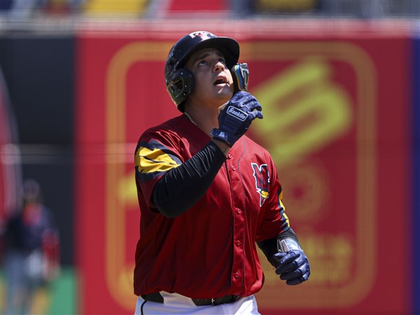 Defensive miscues, stranded runners see Mud Hens fall to Iowa