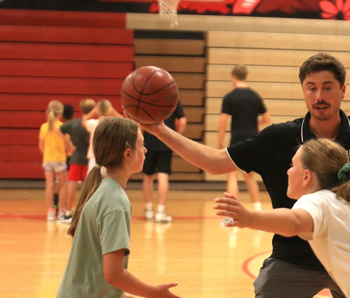 U of I basketball camp educates next generation at Sandpoint HS