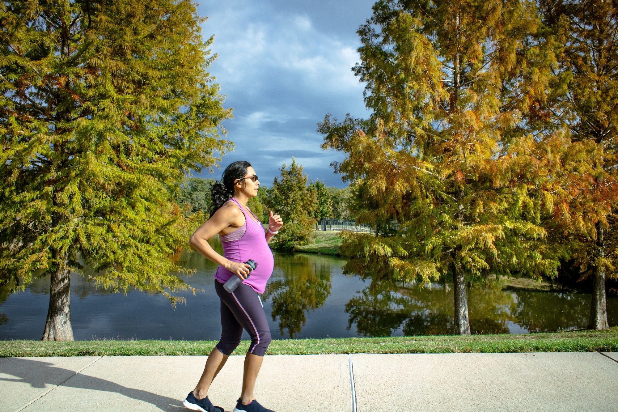 Study: Adverse Pregnancy Outcomes and Sedentary Behavior, Light-Intensity Physical Activity, and Daily Steps. Image Credit: Esteban Alejandro / Shutterstock
