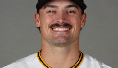 Pirates Select Khristian Curtis - MLB Trade Rumors