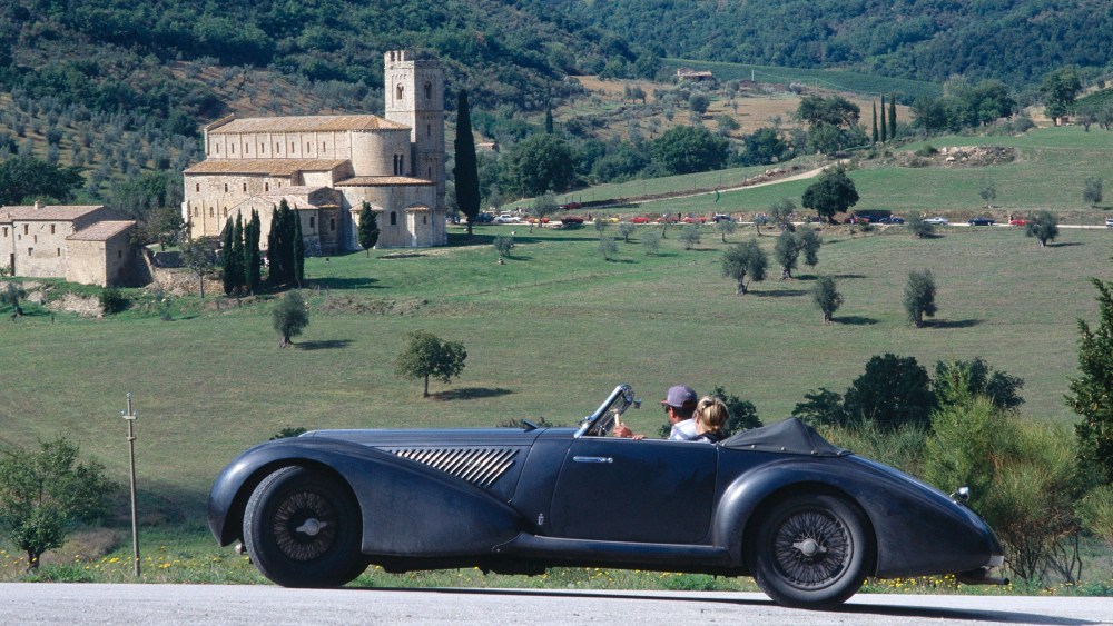 A scene from the Louis Vuitton Italia Classica rally in Tuscay in 1995