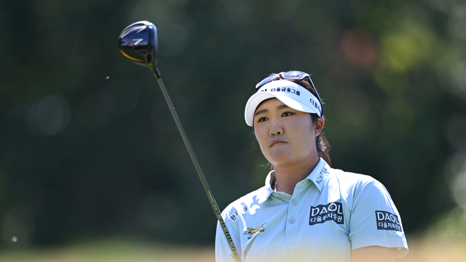 Haeran Ryu lines up a shot with a mini driver