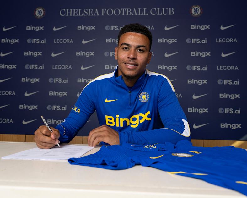 Morgan Rogers signs for Chelsea! | News | Official Site