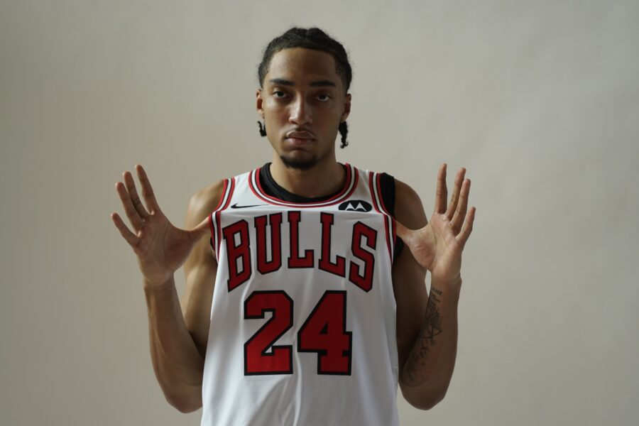 Central Notes: Essengue, Mobley, Duren, Holland