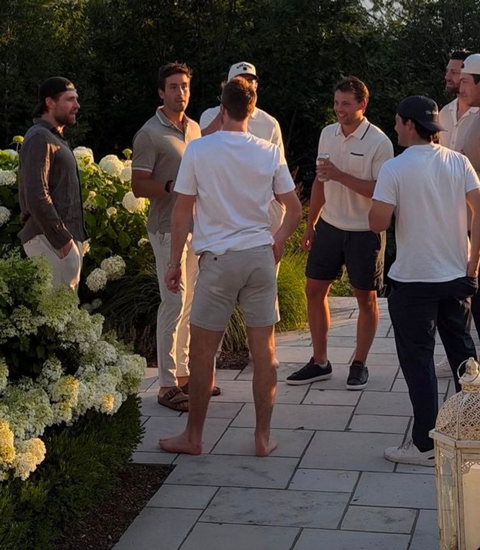 Oilers-team-dinner1