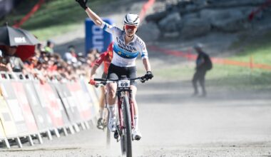 French riders go one-two in short track men's race at UCI MTB World Cup La Tuile as touch of wheels with teammate takes Charlie Aldridge out of contention