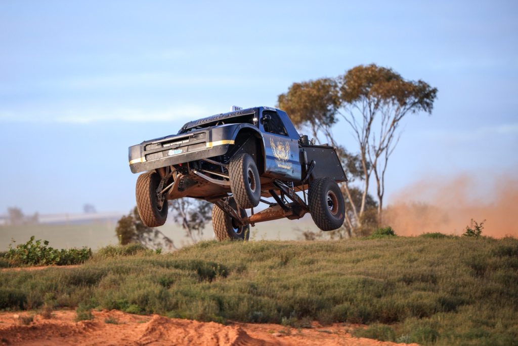 Morgan-Horan lights up Loveday 400 for AORC title lead