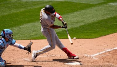 The Pirates split their series with the Phillies behind a 3-RBI effort from Esmerlyn Valdez