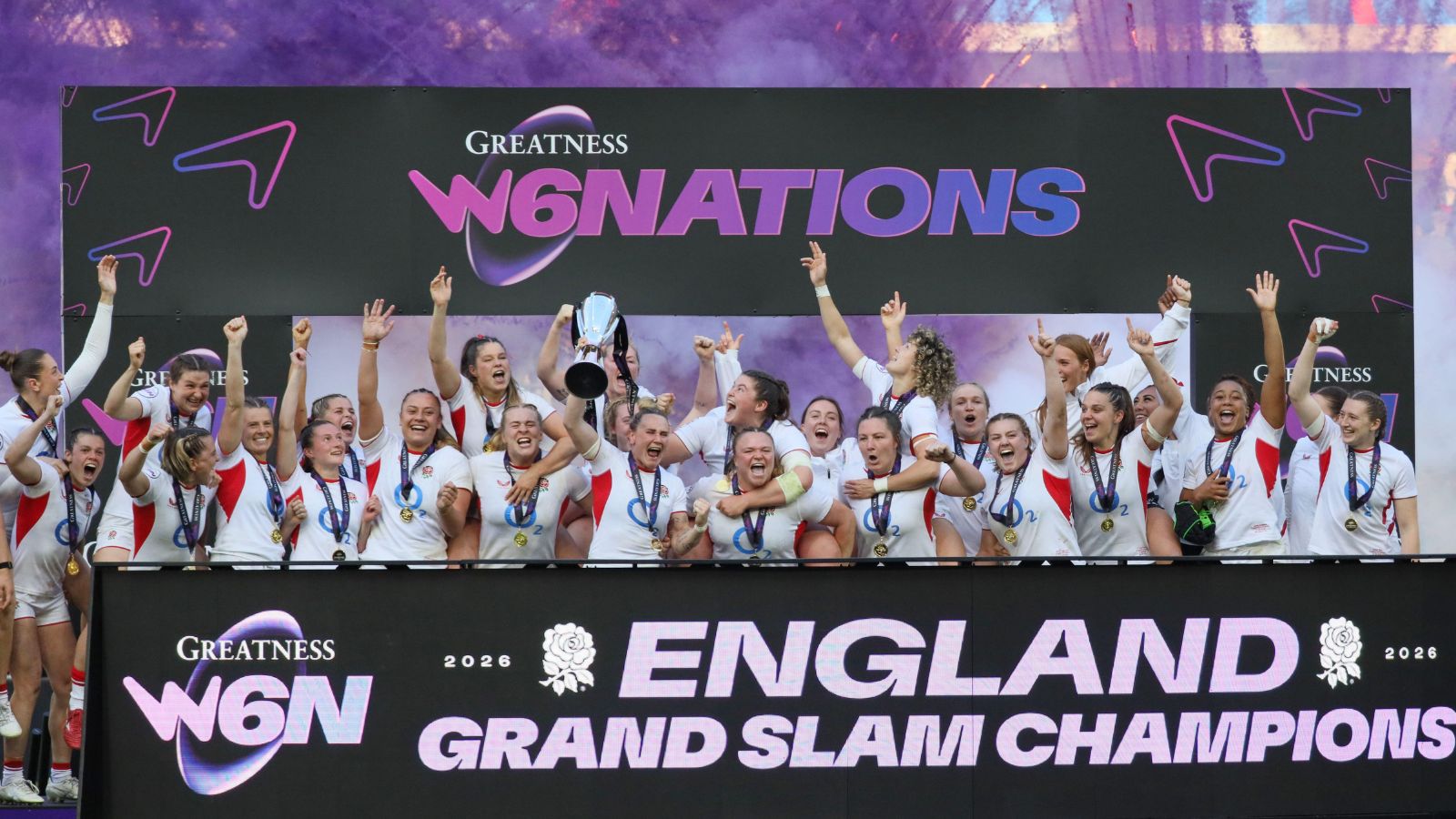 Red Roses latest: 30 World Cup winners among 32-player contracted list