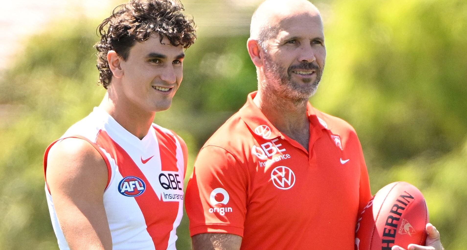 Swans assistant says he hasn't looked into Bombers role, despite head coach ambitions