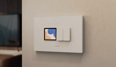 Aqara Releases Regional Version of the S100 Touchscreen Switch