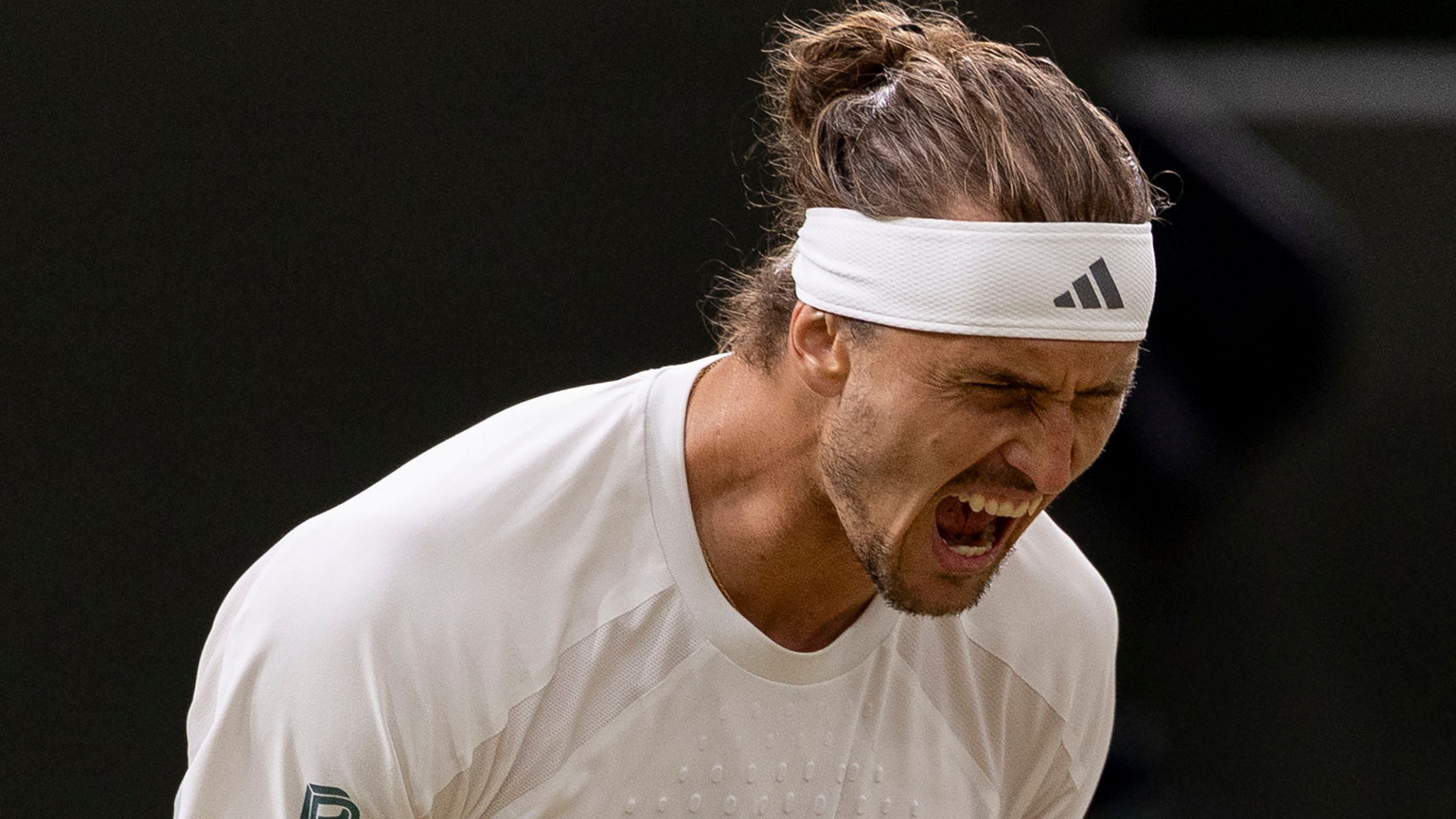 Zverev leads Lehecka heading into Day 9 - Wimbledon