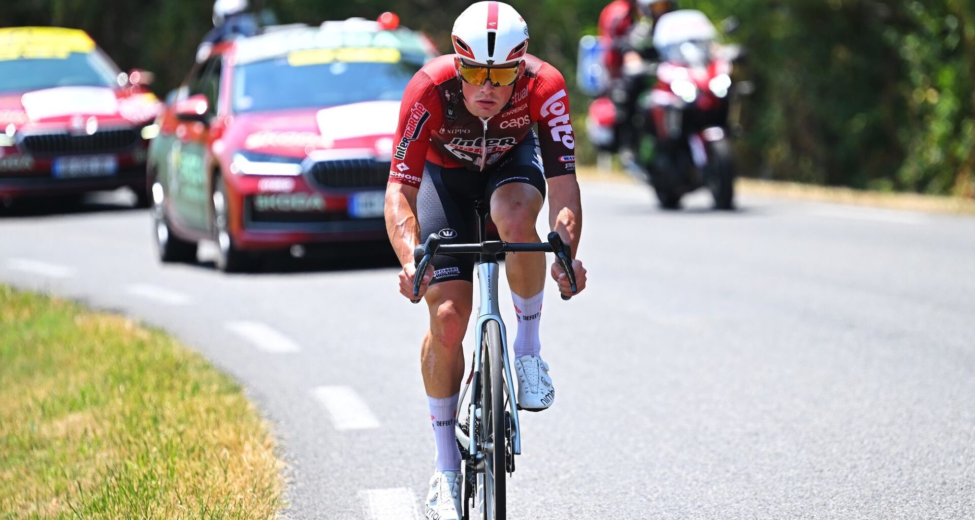 'I don’t understand why I was alone, we have an amazing chance to race the Tour de France' – A pat on the back from Pogačar as Baptiste Veistroffer saves the day