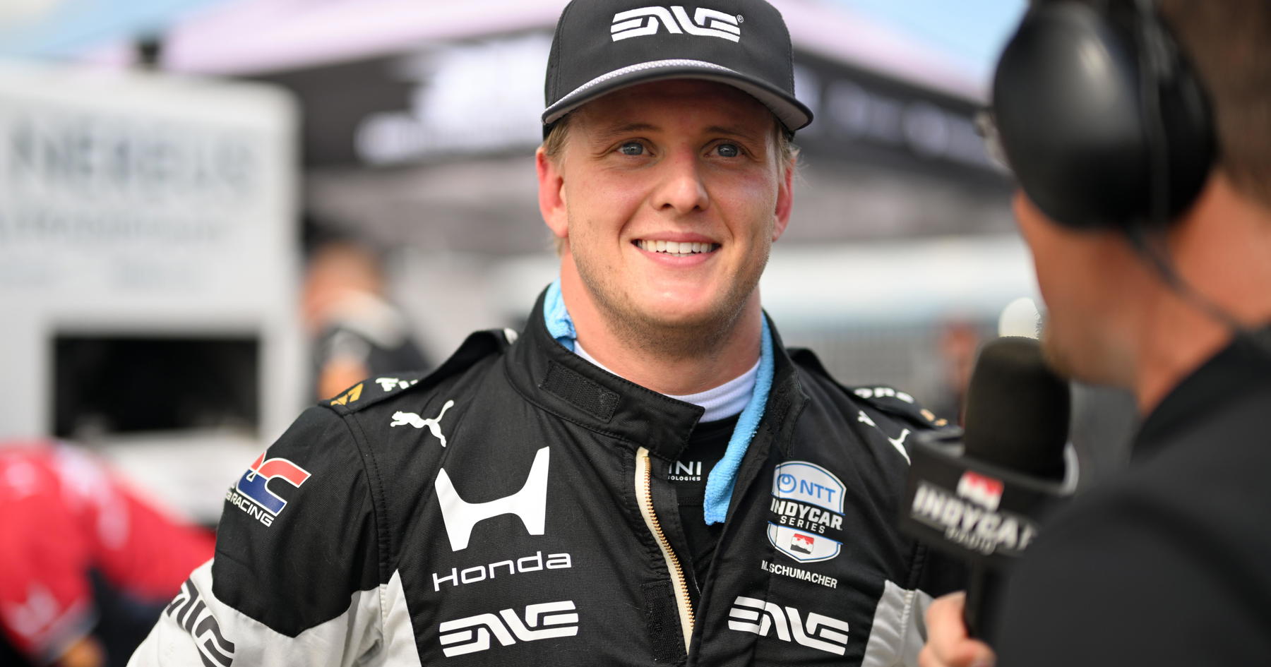 Mick Schumacher bags fresh boost as Lewis Hamilton confirms 'text' to George Russell - RacingNews365 Review