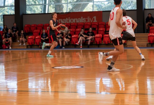 University of Tasmania launches basketball academy