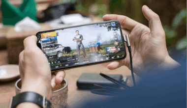 Mobile-First Layouts: How Modern Gaming Outlets Optimize Complex Interface Data For Small Screens