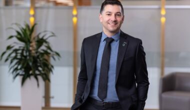 This advisor dreamed of a career in finance as a teen, so he put up a CA recruitment poster on his bedroom wall