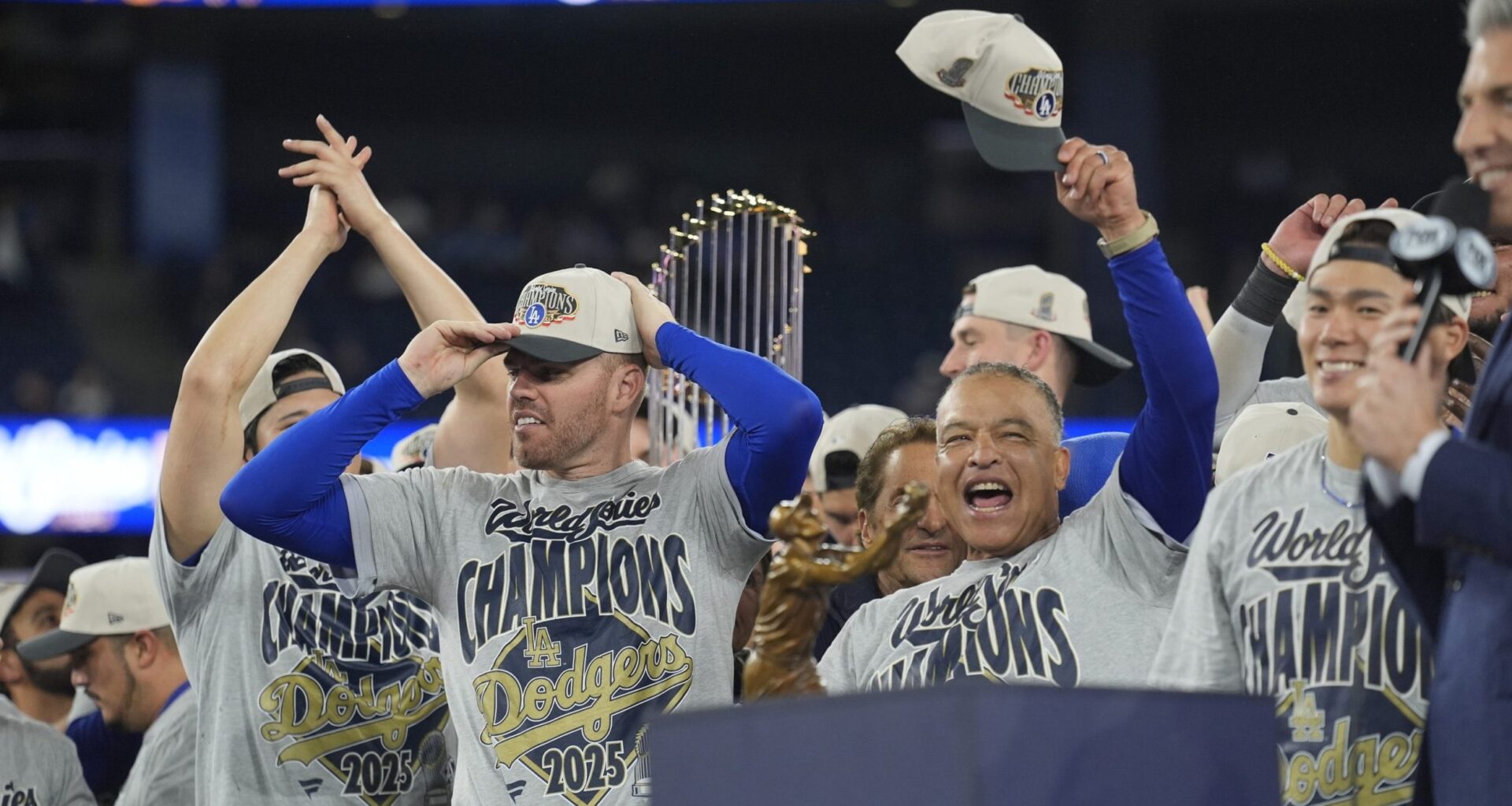 Report: Fox, ESPN, Netflix interested in bidding for World Series rights