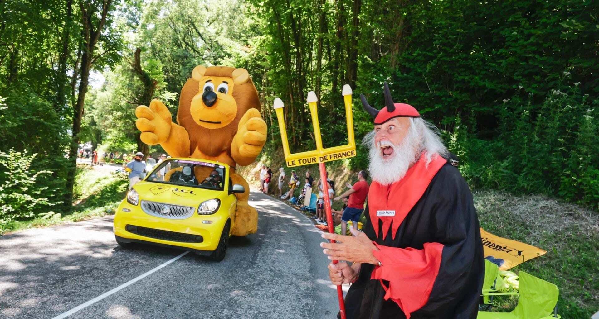 Fans at Montmartre pictured before stage 21 of the 2026 Tour de France cycling race, a stage of 130km from Thoiry to Paris Champs-Elysees , on Sunday 26 July 2026. The 113th edition of the Tour de France starts on Saturday 4 July in Barcelona, Spain, and will finish in Paris, France on the 26th of July. BELGA PHOTO DAVID PINTENS (Photo by DAVID PINTENS / BELGA MAG / Belga via AFP)