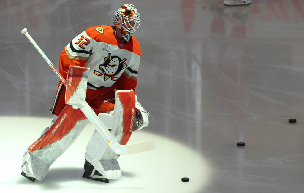 Ducks RFA Vyacheslav Buteyets Signs In KHL – Pro Hockey Rumors