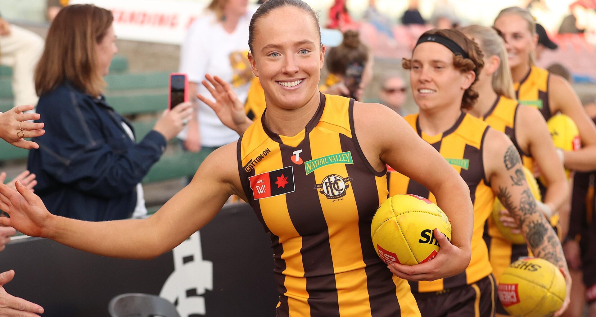 Hawks hand ownership to players in unique pre-season approach