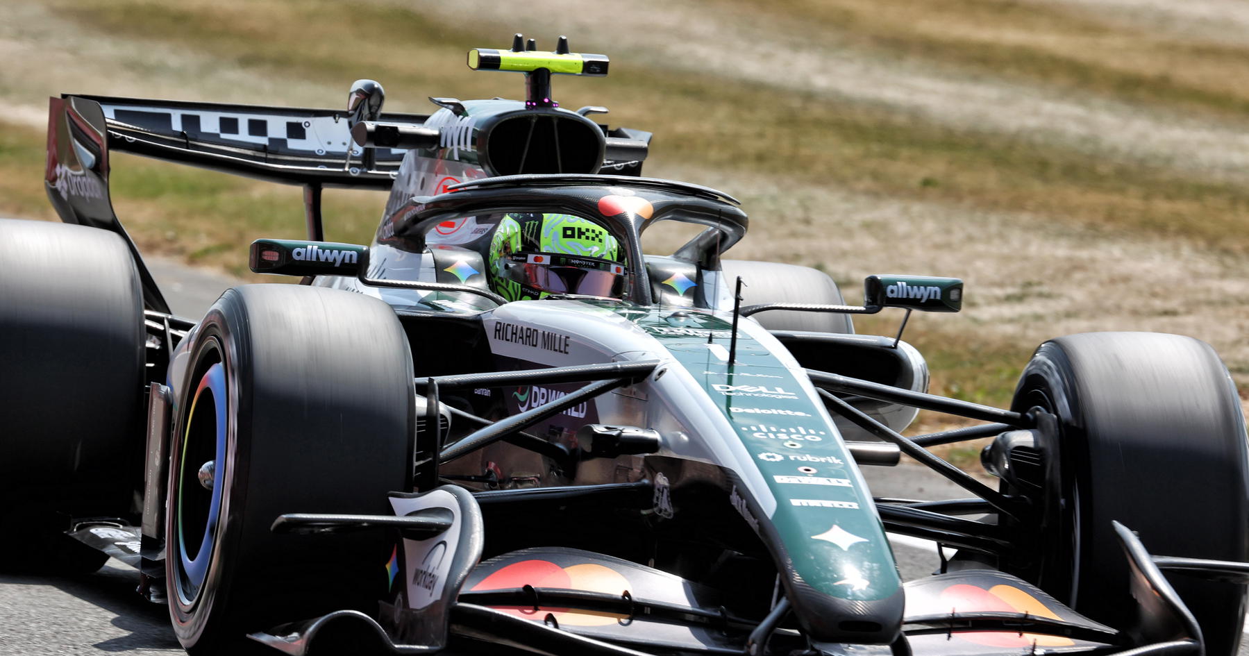 Zak Brown issues major McLaren upgrades declaration