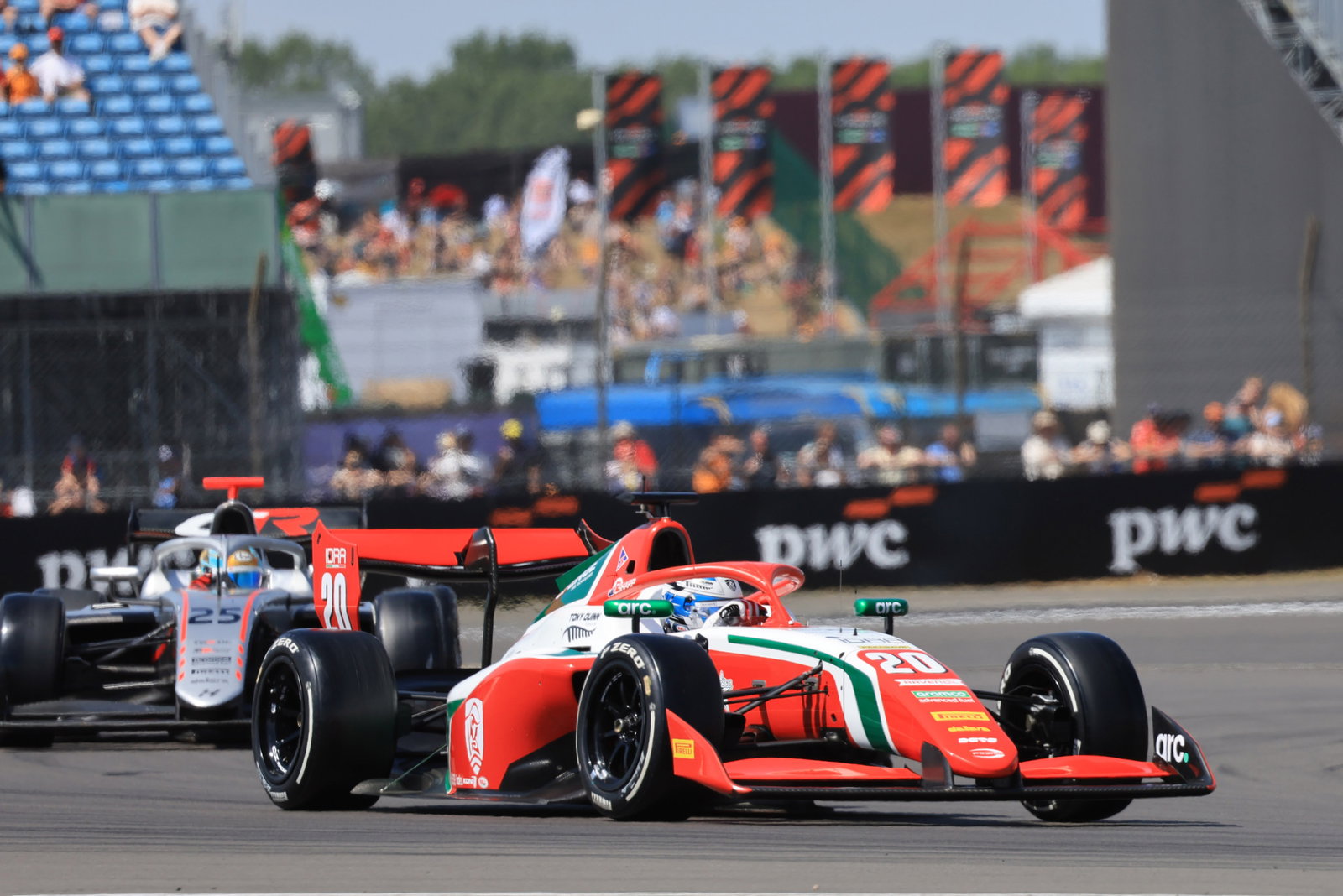 Wharton and Sharp endure mixed Silverstone weekend