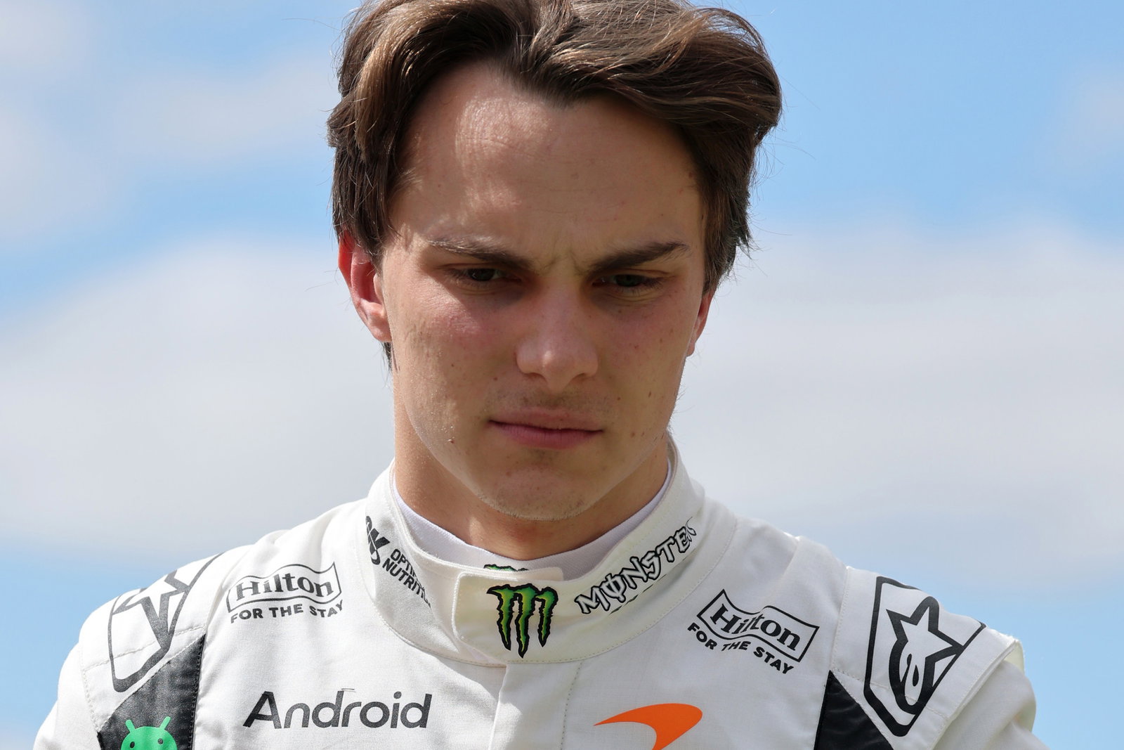 Piastri pays price for opening lap damage