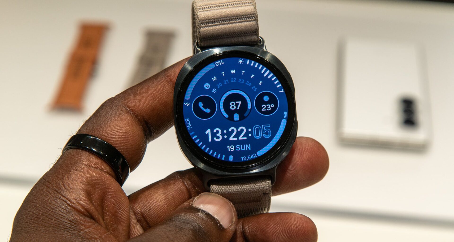 Samsung Galaxy Watch 9 vs. Google Pixel Watch 4