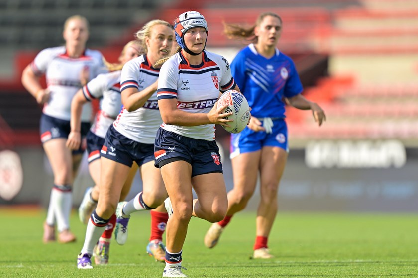 England halfback Isabelle Rowe was player-of-the-match against France.