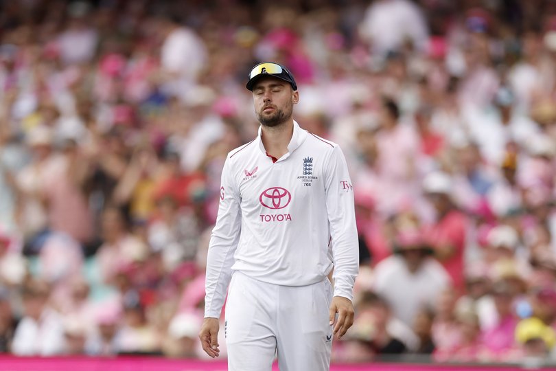 Will Jacks of England reacts after dropping a catch during day three of the Fifth Test.
