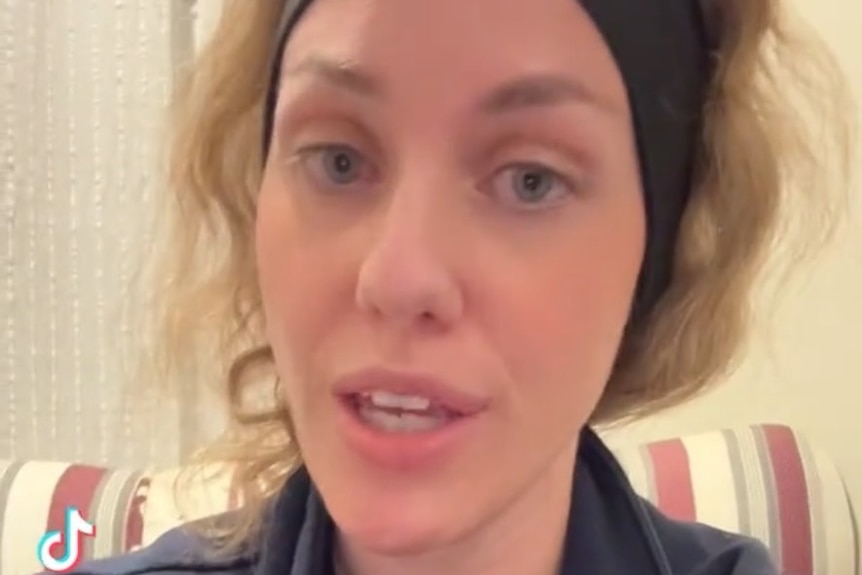 screenshot of jessica roberson's tik tok video, caption 'tik tok do your thing'