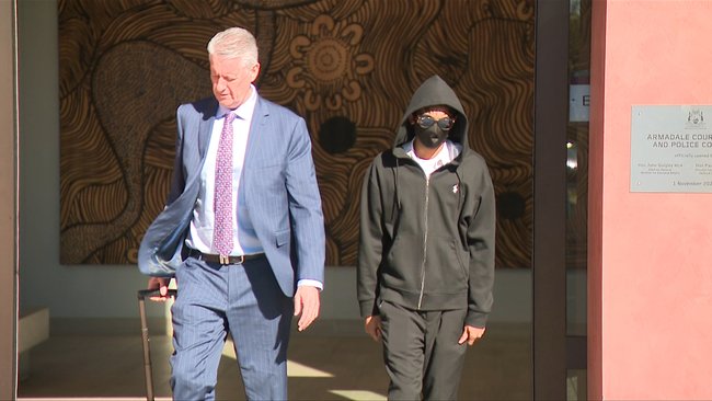 Jatin Pudaruth's defence has made claims against a traffic guard he assaulted.