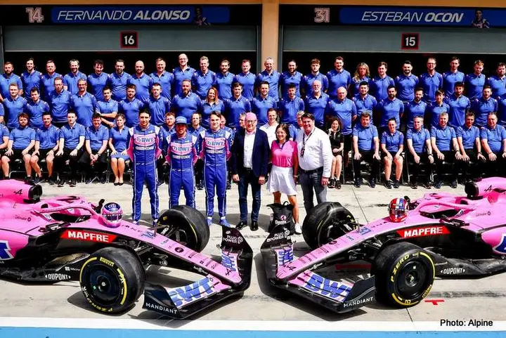 alpine f1 team ocon alonso bahrain gp 2022