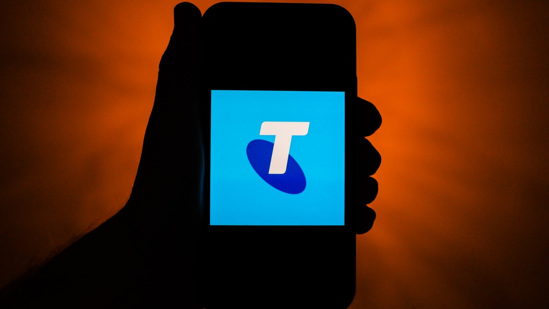 Albanese government has failed to deliver transparency on Telstra outage