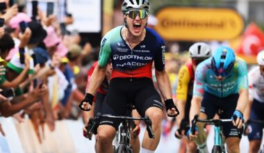 As it happened: First bunch sprint of Tour de France ends with a dominant win after chaotic run-in