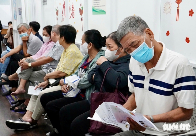 How traditional medicine herbs are processed at Ho Chi Minh City Traditional Medicine Institute - Ảnh 1.