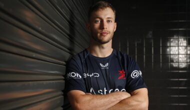 NRL 2026: Sydney Roosters chairman Nick Politis to offer halfback Sam Walker a mega contract extension to be at the club to life