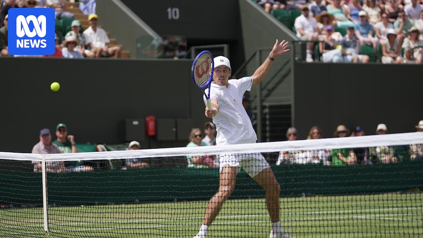 De Minaur secures second week at Wimbledon with win against 'Aussie slayer'