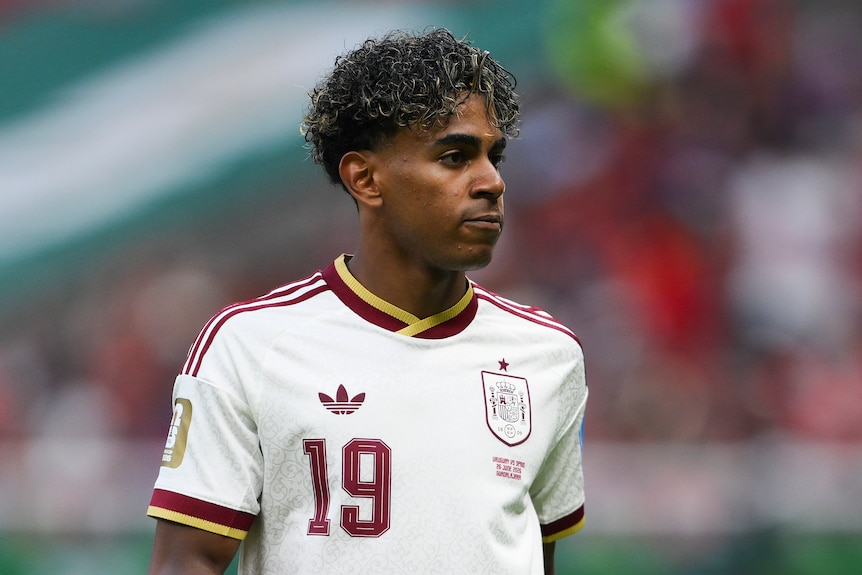 Lamine Yamal in a Spain shirt
