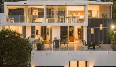 Landmark Noosa home built with 1,300 tonnes of concrete hits the market
