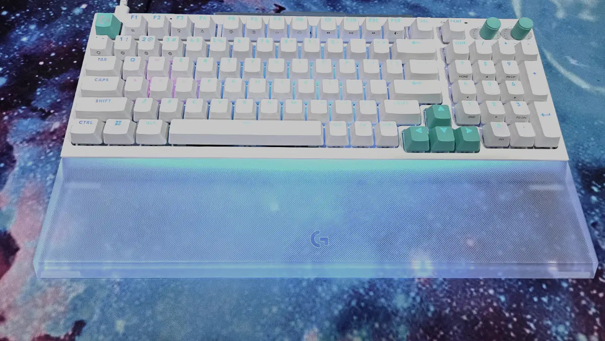 Hands-on review: Logitech G512 X Keyboard and G512 X Palm Rest