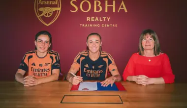 image: Elise Hughes joins Sunderland