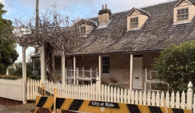 ‘Not making sense’: Three-year standoff over iconic Aussie’s home