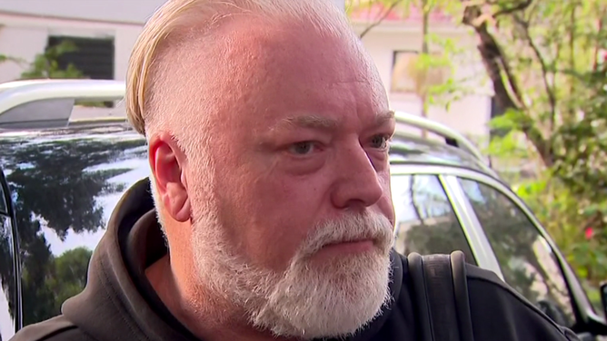 Kyle Sandilands.