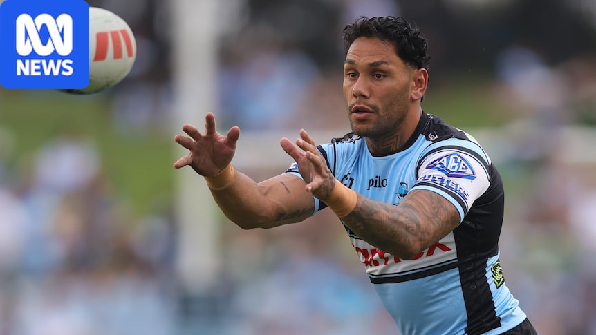 NRL updates: Cronulla Sharks vs Newcastle Knights, Sydney Roosters vs Melbourne Storm — live blog, stats and scores