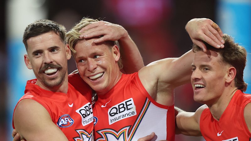 Fremantle vs Sydney Swans LIVE: AFL round 18 2026, scores, results, odds, stats and start time from Optus Stadium